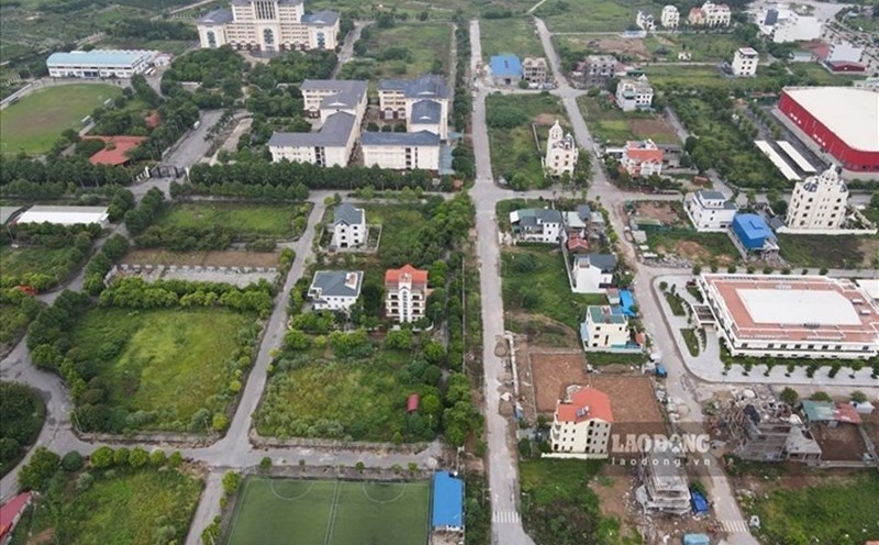 More than 3 million billion VND of capital is currently stagnant in about 4,500 blocked real estate projects nationwide. Photo: Khuong Duy