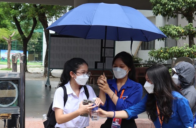 The Department of Education and Training of Da Nang City has just announced the admission benchmark scores for 10th grade in the 2026 - 2027 school year. Photo: Nguyen Linh