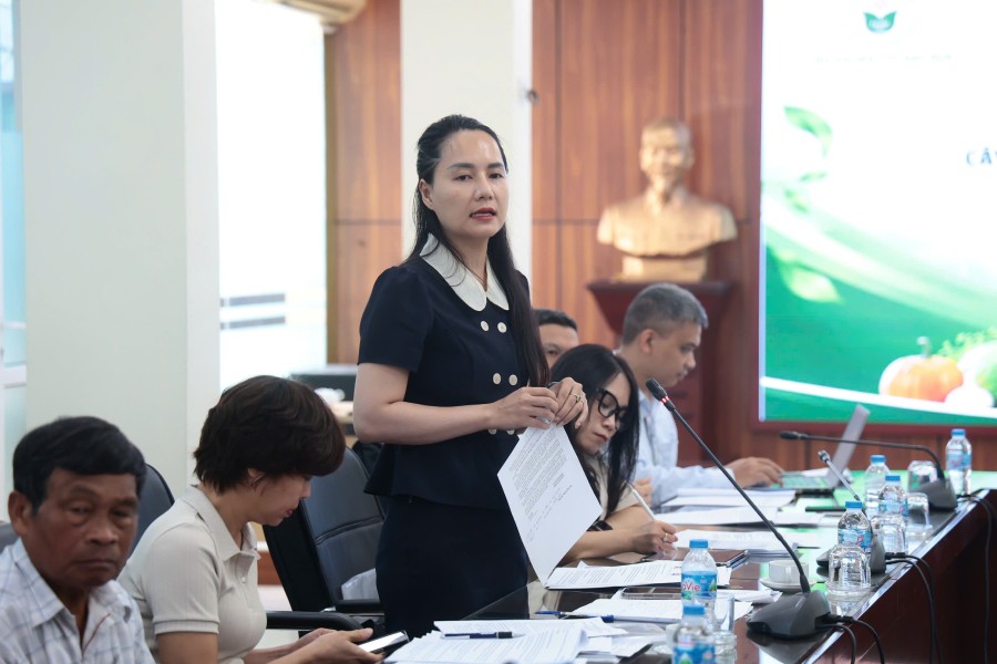 Các khách mời
