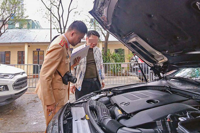 Bộ Công an ghi nhận góp ý của công dân liên quan đến đổi biển số xe. Ảnh: Tiến Trạch