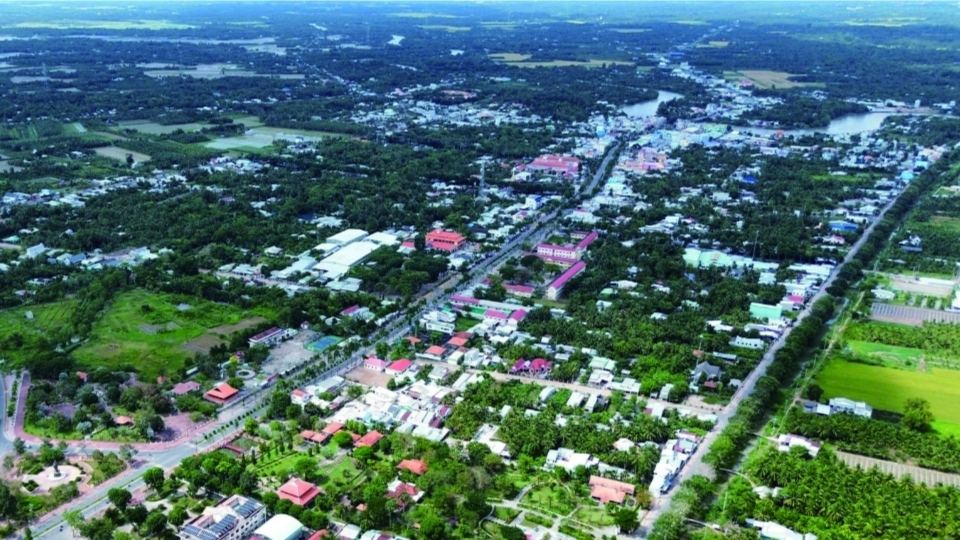 Diện mạo đô thị tại xã Trung Thành, địa phương sẽ đổi tên thành phường Vũng Liêm. Ảnh: Hoàng Lộc