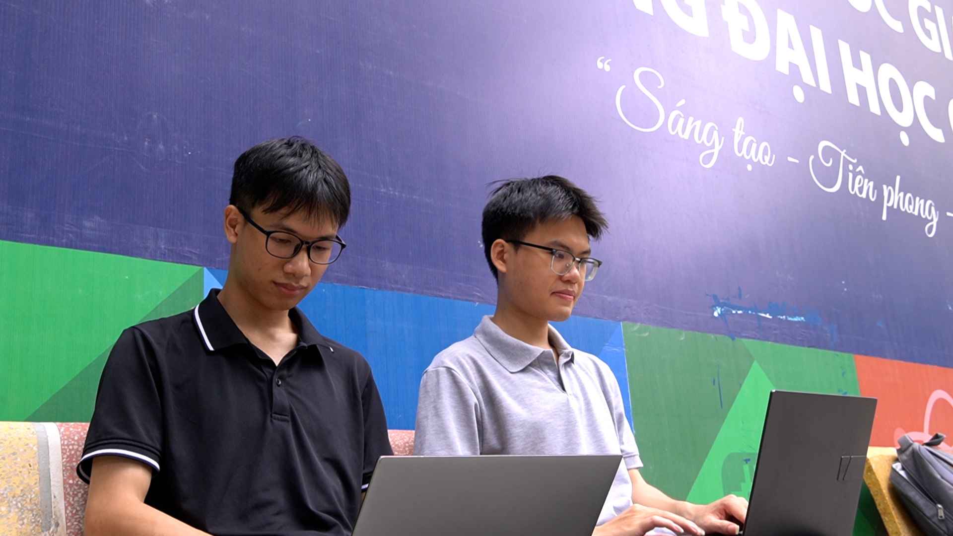 Hanoi supports costs for nearsightedness treatment, young people have more motivation for treatment.