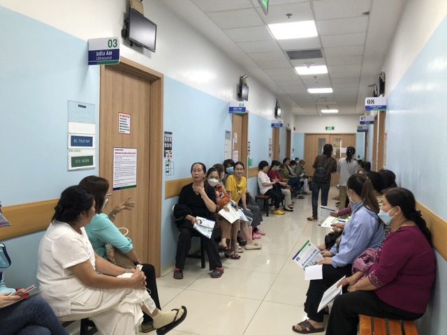 Người dân nếu được tầm soát định kỳ sẽ giúp phát hiện bệnh ung thư ở giai đoạn sớm. Ảnh: Nguyễn Ly