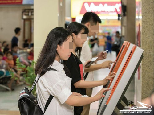 10% discount on train ticket prices for candidates taking the high school graduation exam and enrolling in 2026. Photo source VNR