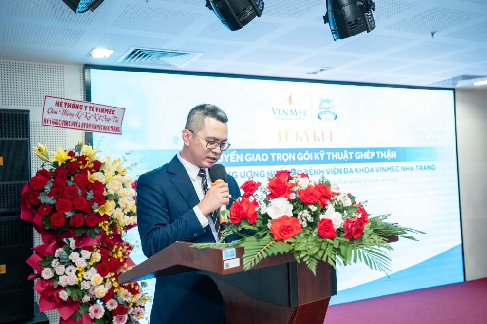 ThS.BS. Phan Quốc Dũng, Giám đốc Bệnh viện Vinmec Nha Trang phát biểu tại lễ ký kết chuyển giao kỹ thuật ghép thận. Ảnh: Vinmec