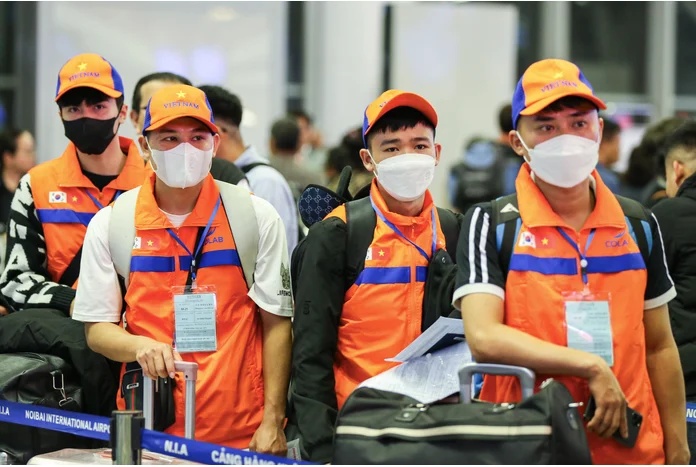 The Ministry of Home Affairs proposes to amend the law to tighten the conditions for licensing businesses to send workers to work abroad. Photo: Gia Doan