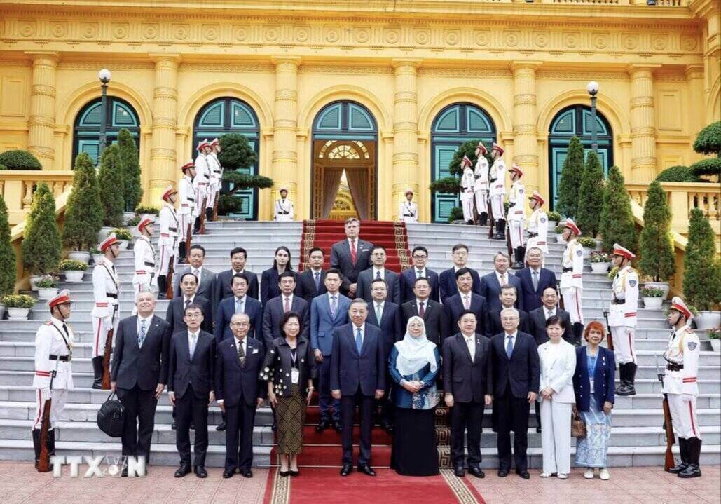 Tổng Bí thư, Chủ tịch nước Tô Lâm và các đại biểu. Ảnh: TTXVN 