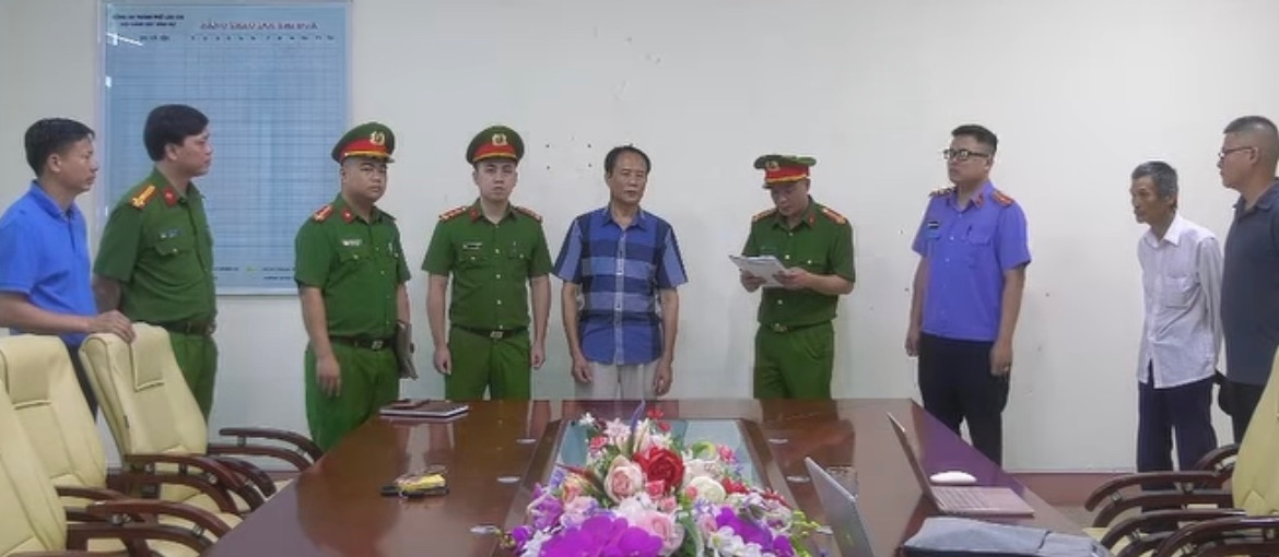 Khởi tố, bắt tạm giam 3 nguyên cán bộ thuế tỉnh Lào Cai. Ảnh: ĐVCC