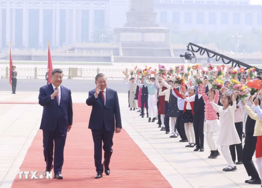 On the occasion of the 105th anniversary of the founding of the Communist Party of China, the Central Committee of the Communist Party of Vietnam sent a congratulatory message to the Central Committee of the Communist Party of China. Pictured is the solemn welcoming ceremony for General Secretary and President To Lam and his wife's state visit to China in April 2026 in Beijing, China. Photo: VNA
