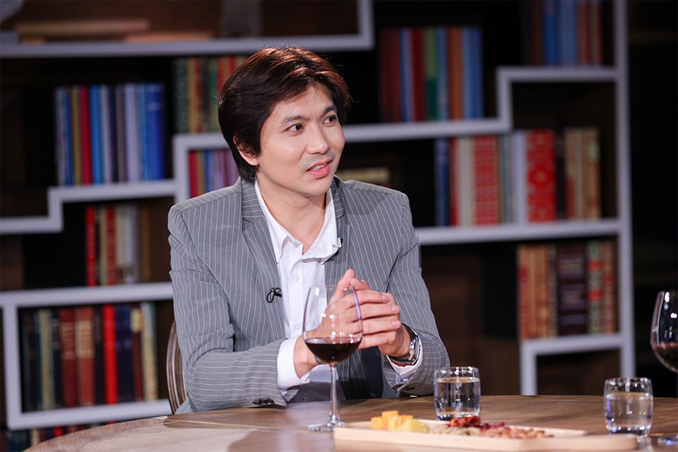 Singer Tim on the talk show Exit. Photo: Producer Talkshow "Exit"