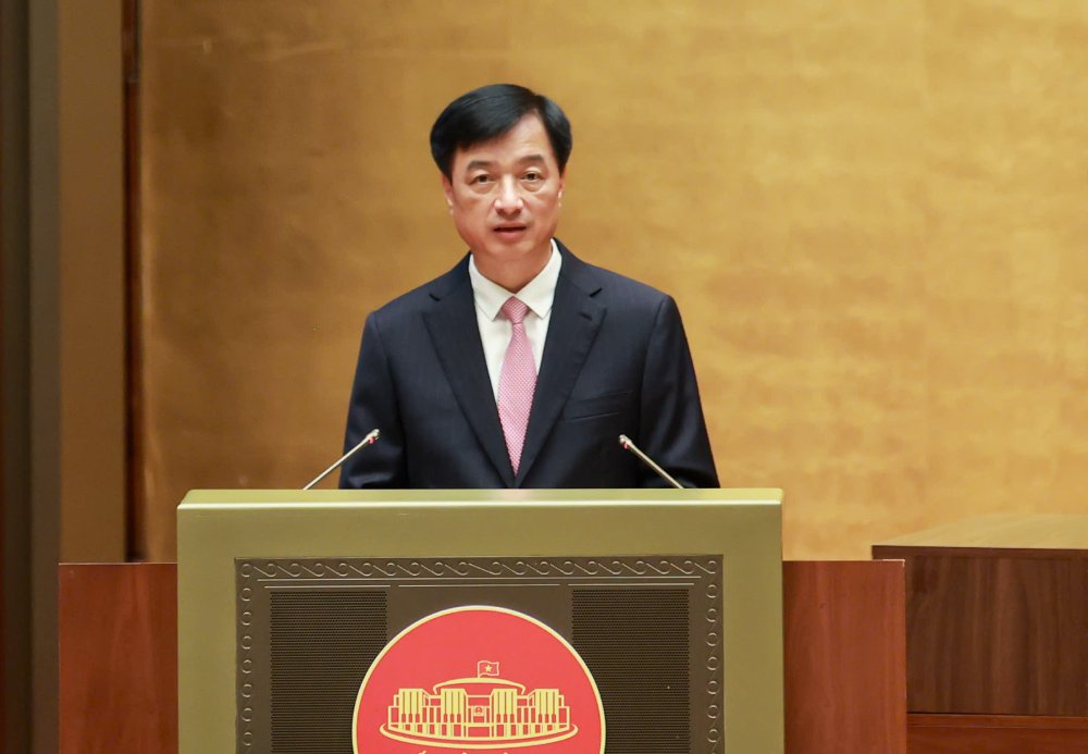 Le membre du Bureau politique, secrétaire du Comité central du Parti, chef de la Commission de l'organisation centrale, Nguyễn Duy Ngọc, a déclaré que la gestion des effectifs et l'élaboration d'une liste de postes de travail sont progressivement mises en œuvre selon un nouveau modèle. Photo: Hải Nguyễn
