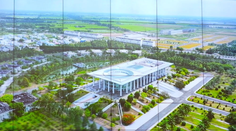 Can Tho strives to be in the top 1,000 cities with the highest innovative startup ecosystem index globally. (Photo taken from a video clip broadcast at the announcement ceremony of the establishment of the Advisory Council for Innovation Ecosystem, Innovative Startup and Worker Criteria of the Innovation Center, Innovation Startup Support Center at Can Tho City People's Committee). Photo: Phong Linh.
