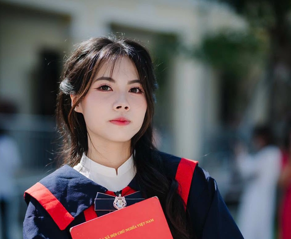 Pham Bich Phuong, a student of Thanh Mien II High School, became the valedictorian of the national high school graduation exam 2026. Photo: Hai Phong Department of Education and Training Information Portal