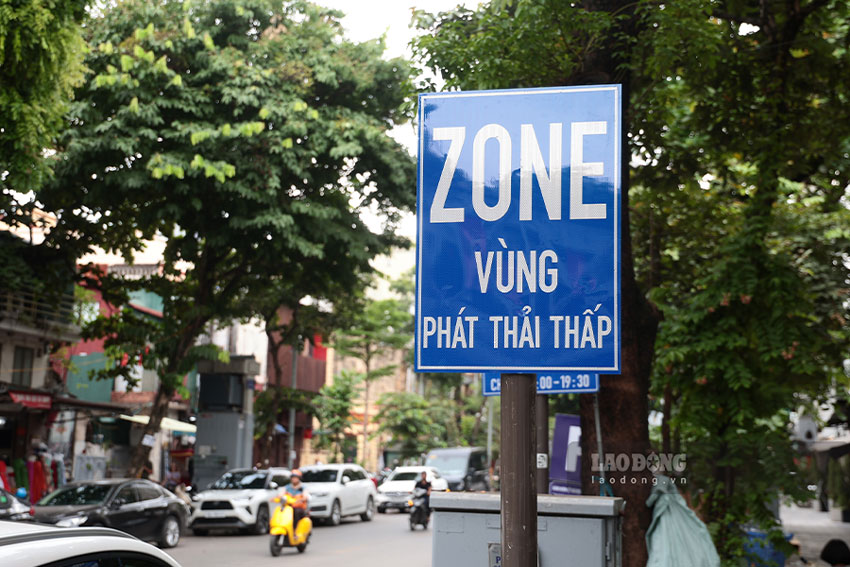Muchas soluciones para conectar el tráfico en el primer día de prueba piloto de la zona de bajas emisiones en Hanoi