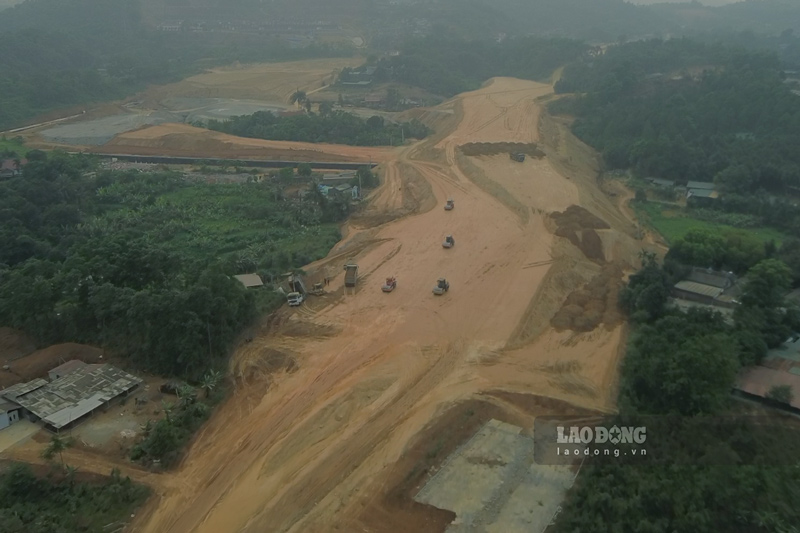 The extended Tran Hung Dao Avenue is gradually taking shape. Photo: Dinh Dai
