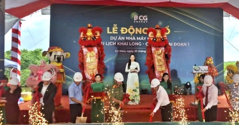 Groundbreaking ceremony for the wind power project at Khai Long - Ca Mau Tourist Area. Photo: Nhat Ho.