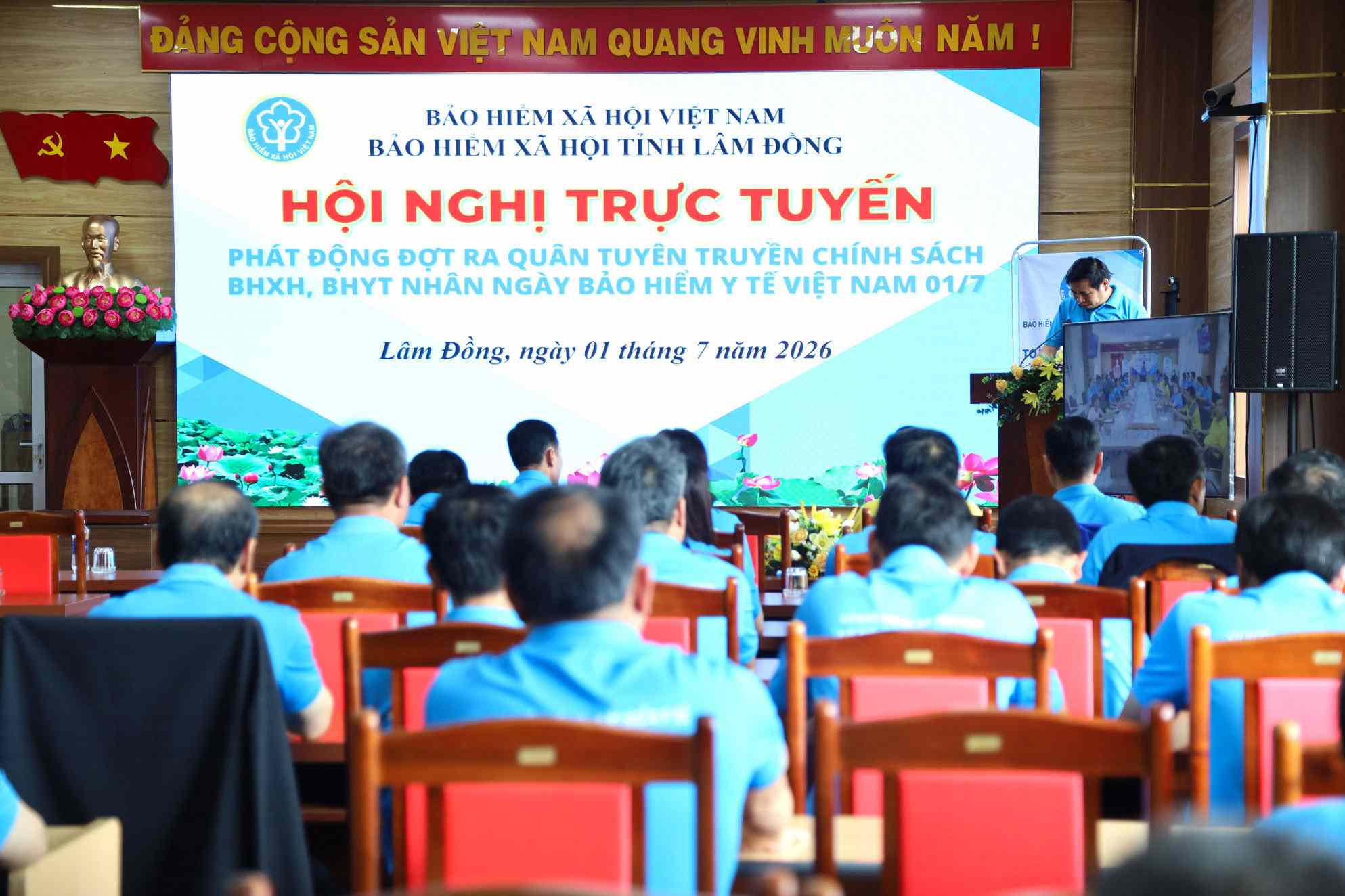 Quang cảnh hội nghị 