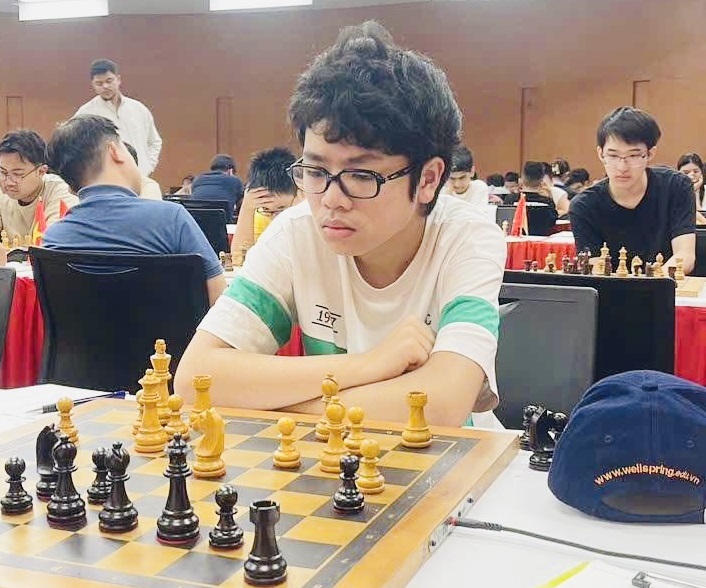 Chess player Dau Khuong Duy won the No. 1 position in the first leg of the tournament but did not have the additional international Grandmaster standard. Photo: Bui Vinh