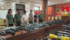 La sofisticada operación de la línea de tráfico de armas militares acaba de ser desmantelada por la policía. Foto: Thanh Hieu