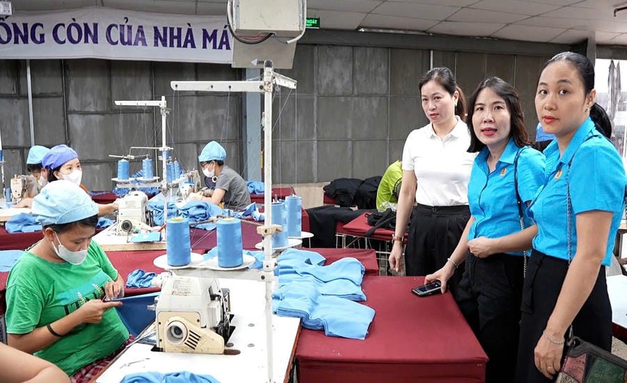 Nam Phuoc Commune Trade Union is currently receiving and managing 20 grassroots trade unions with a total of more than 5,300 workers. Photo: Nguyen Linh