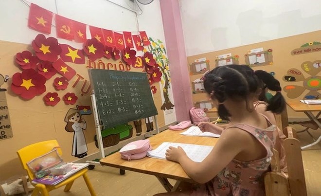 Theo dự thảo mới, hành vi ép buộc học sinh học thêm hoặc giáo viên dạy thêm thu tiền của học sinh chính khóa có thể bị xử phạt lên tới hàng chục triệu đồng. Ảnh: PV