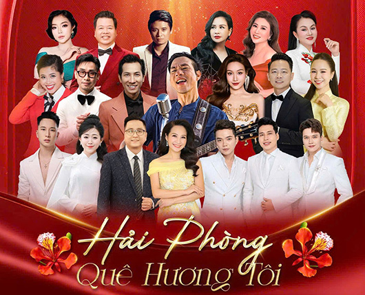 Musician Xuan Binh's music night gathers many famous artists. Photo: Minh Hung