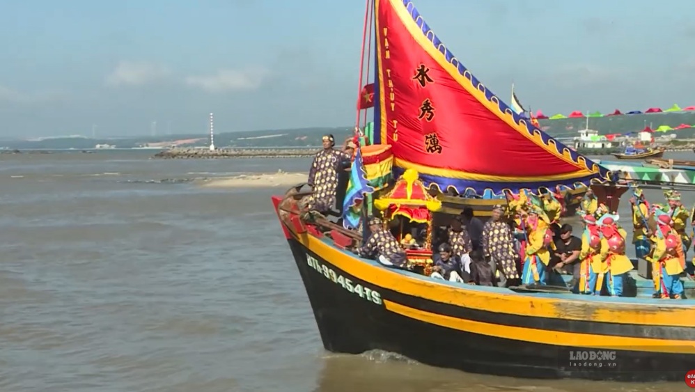 Phan Thiet Fishing Festival promises to attract tourists to explore folk culture. Photo: Duy Tuan