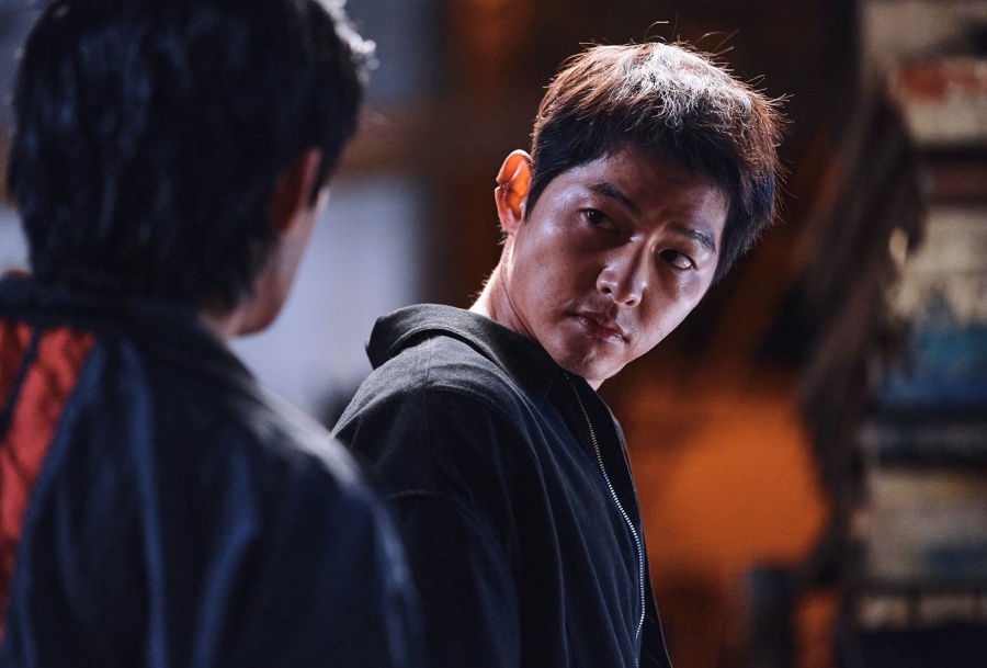Song Joong Ki en la película "Al final del camino". Foto: Lotte proporcionada
