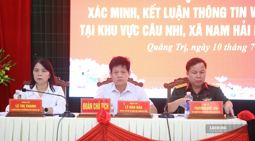 Đoàn Chủ tịch chủ trì hội thảo. Ảnh: Hưng Thơ