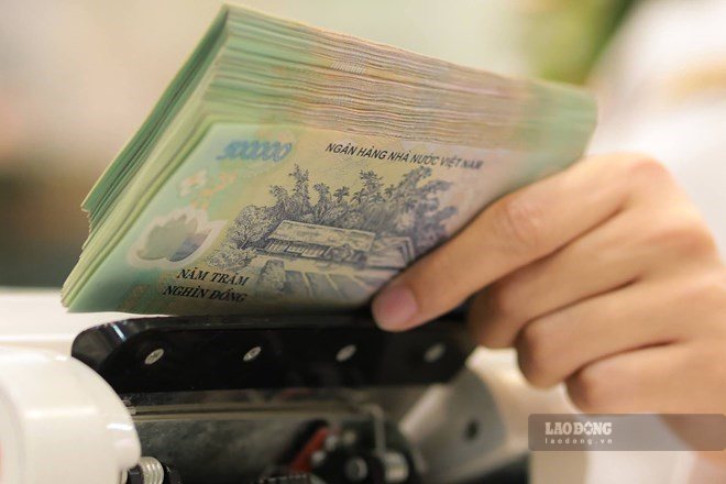 A partir del 1 de julio de 2026, más de 2 millones de funcionarios, empleados públicos y fuerzas armadas recibirán un aumento salarial del 8%. Foto: Hai Nguyen