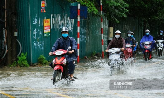 Forecast for the North to have moderate rain and scattered thunderstorms in the evening and tonight 10. 7. Photo: To The