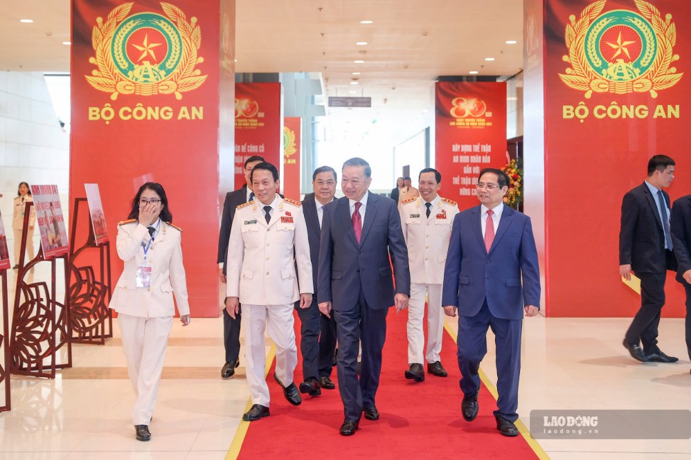 Lãnh đạo Đảng, Nhà nước tham dự sự kiện. Ảnh: Đình Hải