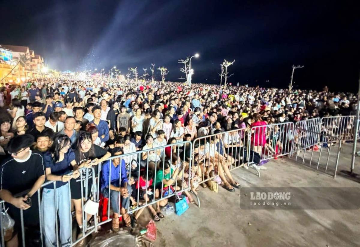 People attend the program to announce the brand identity of Giao Ninh Tourist Area. Photo: Ha Vi
