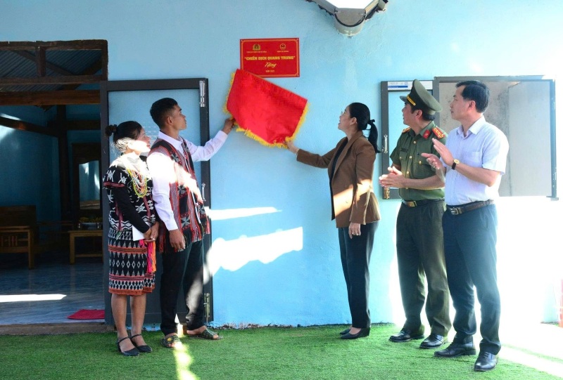 Da Nang increases support to 100 million VND, supporting the poor to build houses. Photo: Provided by Vietnam Fatherland Front Committee of Da Nang City