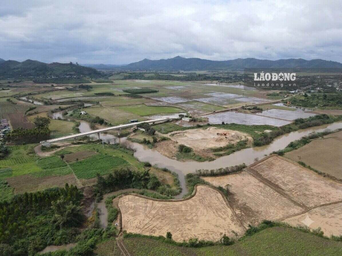 La provincia de Đắk Lắk todavía tiene cientos de proyectos pendientes prolongados que no se han resuelto por completo. Foto: Bảo Trung