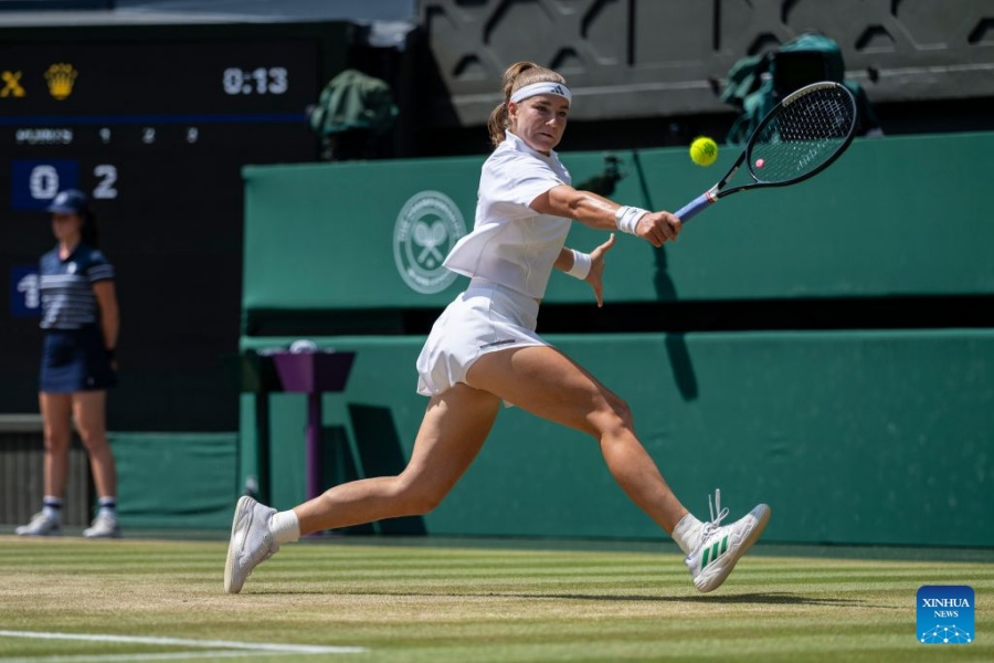 Karolina Muchova từng một lần vào chung kết Grand Slam nhưng thua Iga Swiatek tại Pháp mở rộng 2023. Ảnh: Xinhua