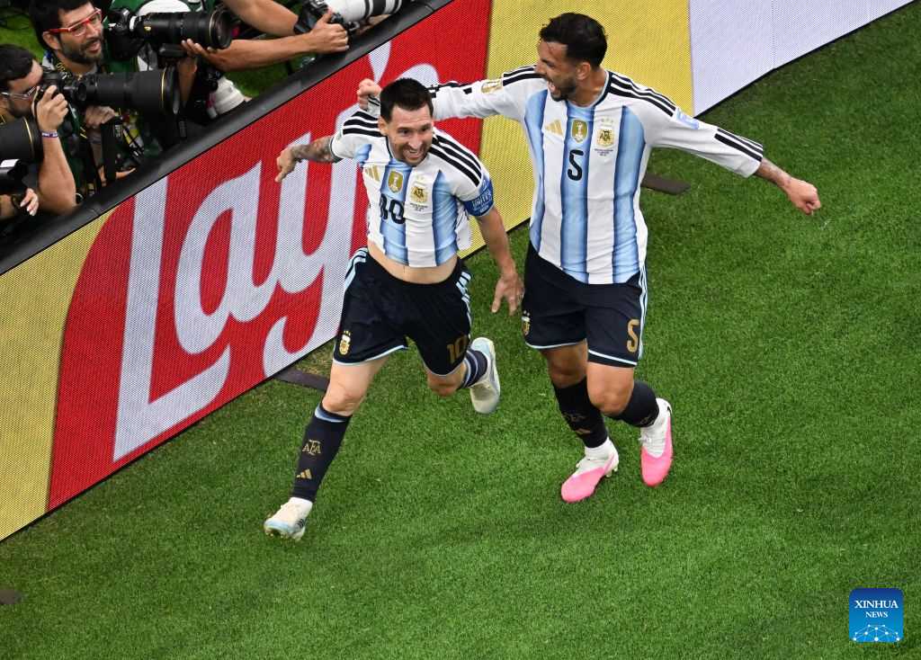 Messi và tuyển Argentina tự tin bước vào trận tứ kết gặp Thụy Sĩ nhờ thành tích đối đầu rất tốt. Ảnh: Xinhua