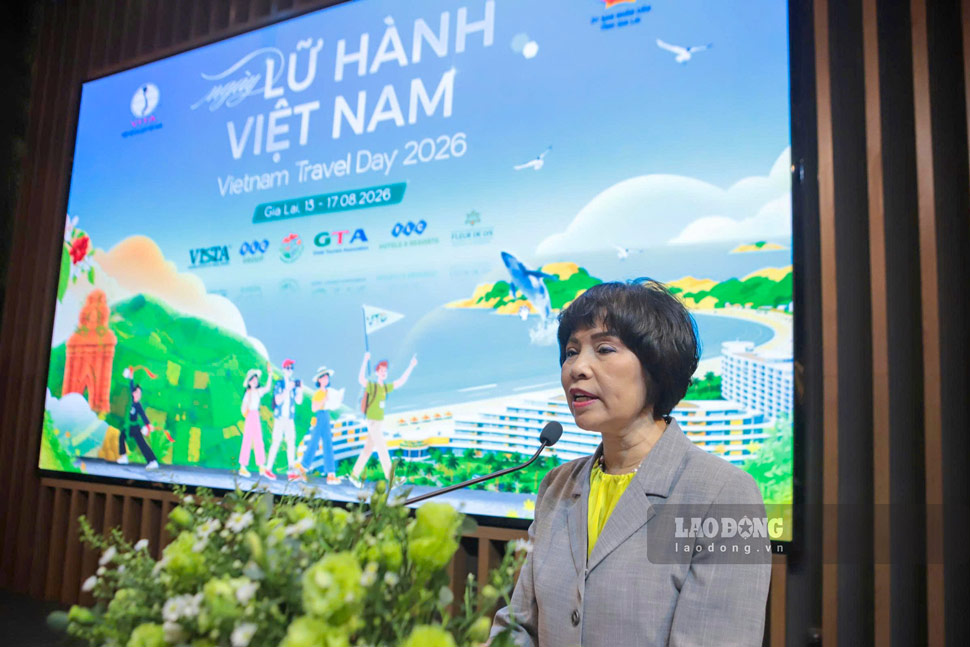 Bà Cao Thị Ngọc Lan - Phó Chủ tịch Thường trực Hiệp hội Du lịch Việt Nam - phát biểu. Ảnh: Hoài Phương