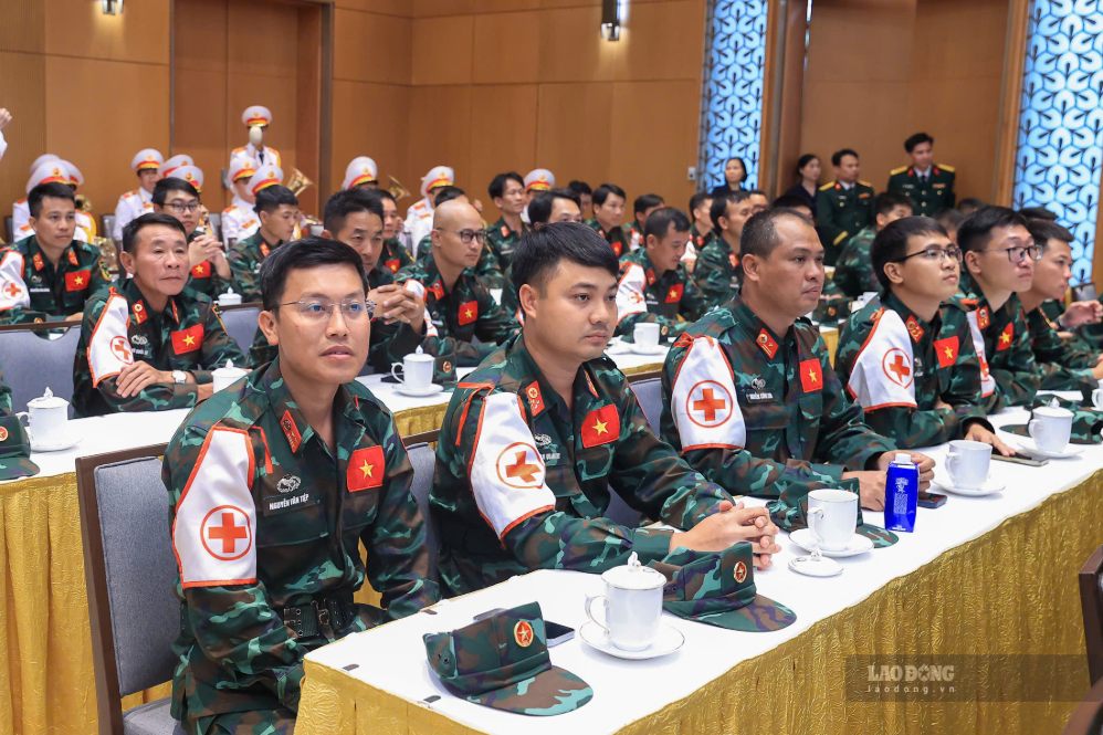 Các cán bộ, chiến sĩ Quân đội nhân dân Việt Nam. Ảnh: Hải Nguyễn