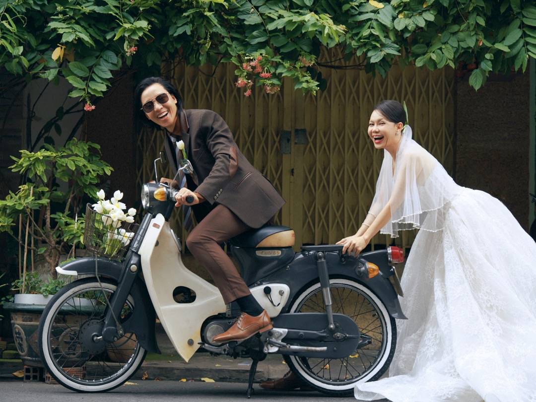 Viet Huong and her husband. Photo: Artist provided.