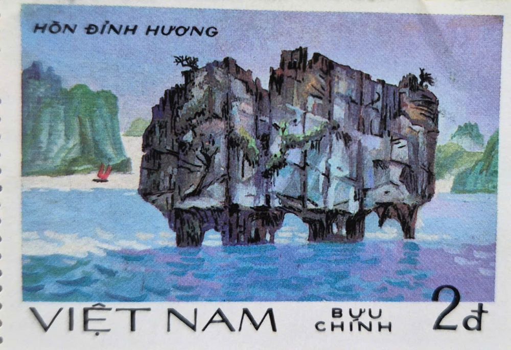 Hòn Đỉnh Hương. Ảnh: Trần Trọng Hà