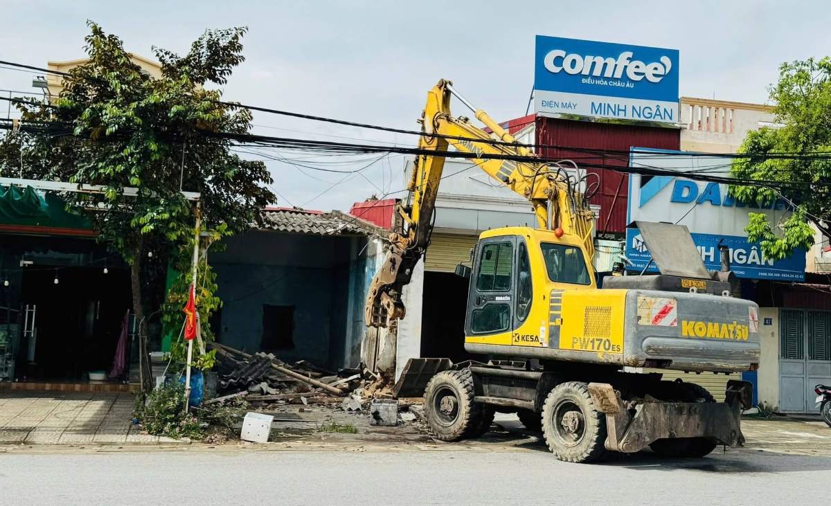 Phường Hưng Đạo phá dỡ công trình, bàn giao mặt bằng cho dự án. Ảnh: Cổng TTĐT phường Hưng Đạo, TP Hải Phòng
