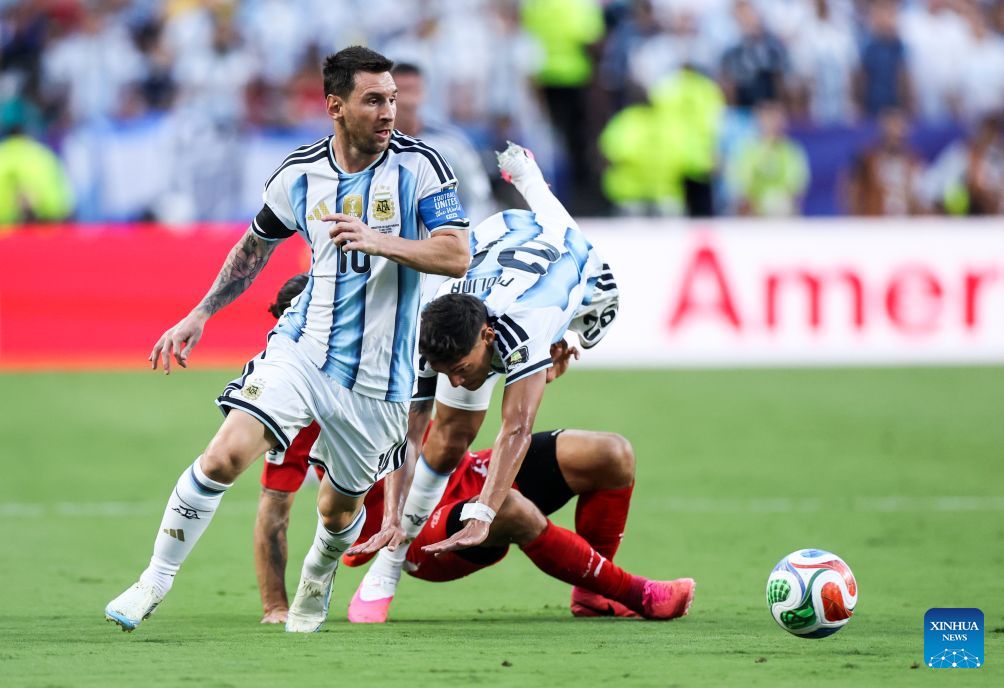 Thắng Thụy Sĩ 3-1, tuyển Argentina cùng Messi thiết lập loạt kỷ lục. Ảnh: Xinhua