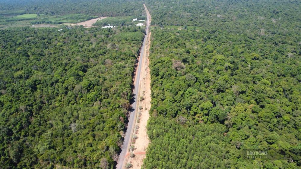 Dự án có chiều dài hơn 30km, quy mô 8 làn xe đi qua phường Trị An và xã Tân An của TP Đồng Nai. Ảnh: Hà Anh Chiến
