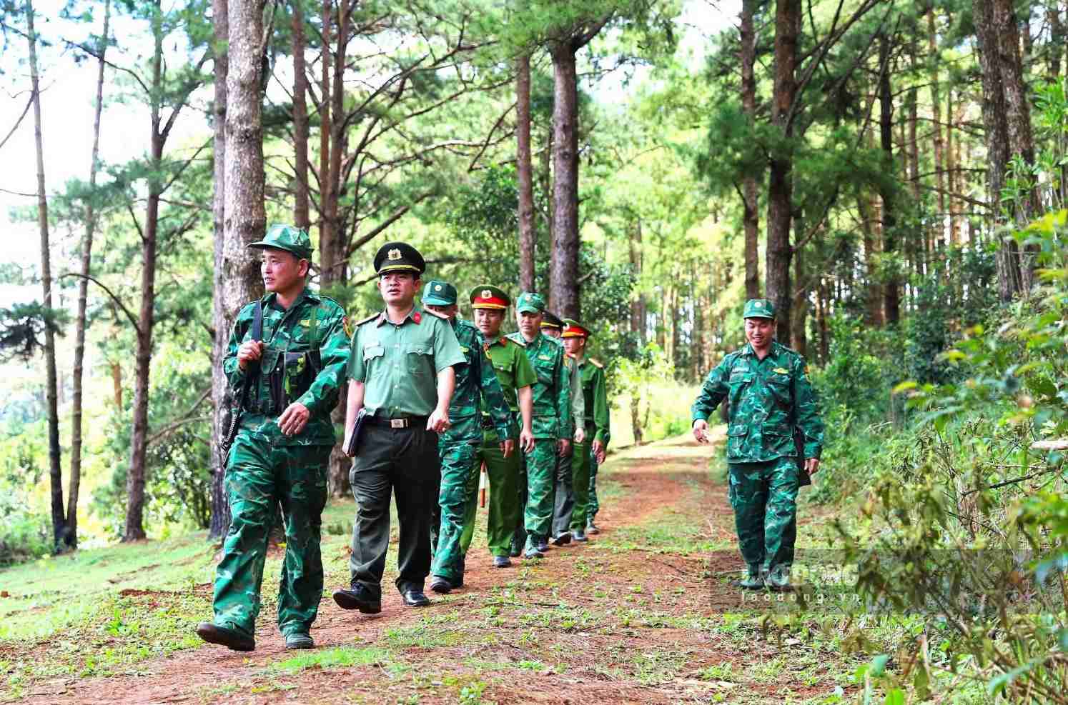 Bộ đội Biên phòng tỉnh Lâm Đồng tuần tra bảo vệ biên giới, bảo đảm an ninh trật tự địa bàn. Ảnh: Phúc Khánh 
