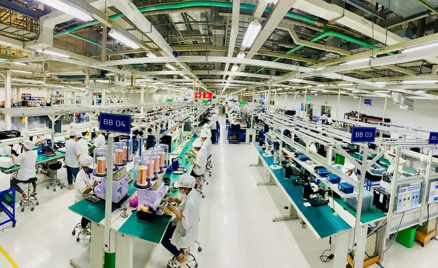 Un representante de Cicor Vietnam dijo que encontrar empresas nacionales con suficiente capacidad para participar en la cadena de suministro sigue siendo muy difícil. Foto: Cicor Vietnam
