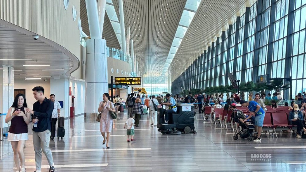 Salón de espera de la terminal T3 del aeropuerto de Tan Son Nhat. Foto: Anh Tu