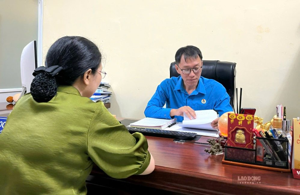 Dong Nai Trade Union supports workers whose rights are affected, including insurance benefits. Photo: Ha Anh Chien