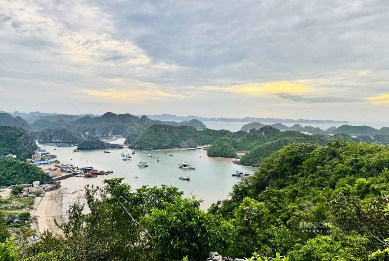 View nhìn từ đồi phát thanh. Ảnh Linh Boo