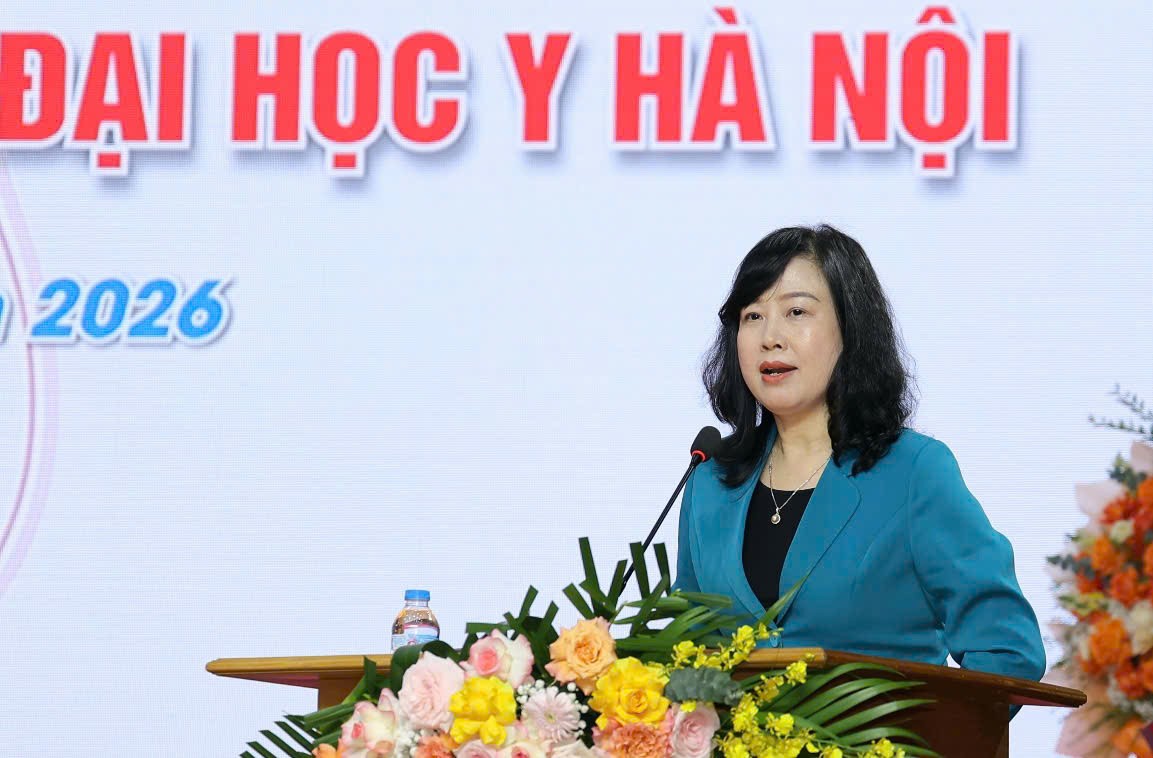 La ministre de la Santé Đào Hồng Lan prend la parole. Photo: Fournie par le ministère de la Santé